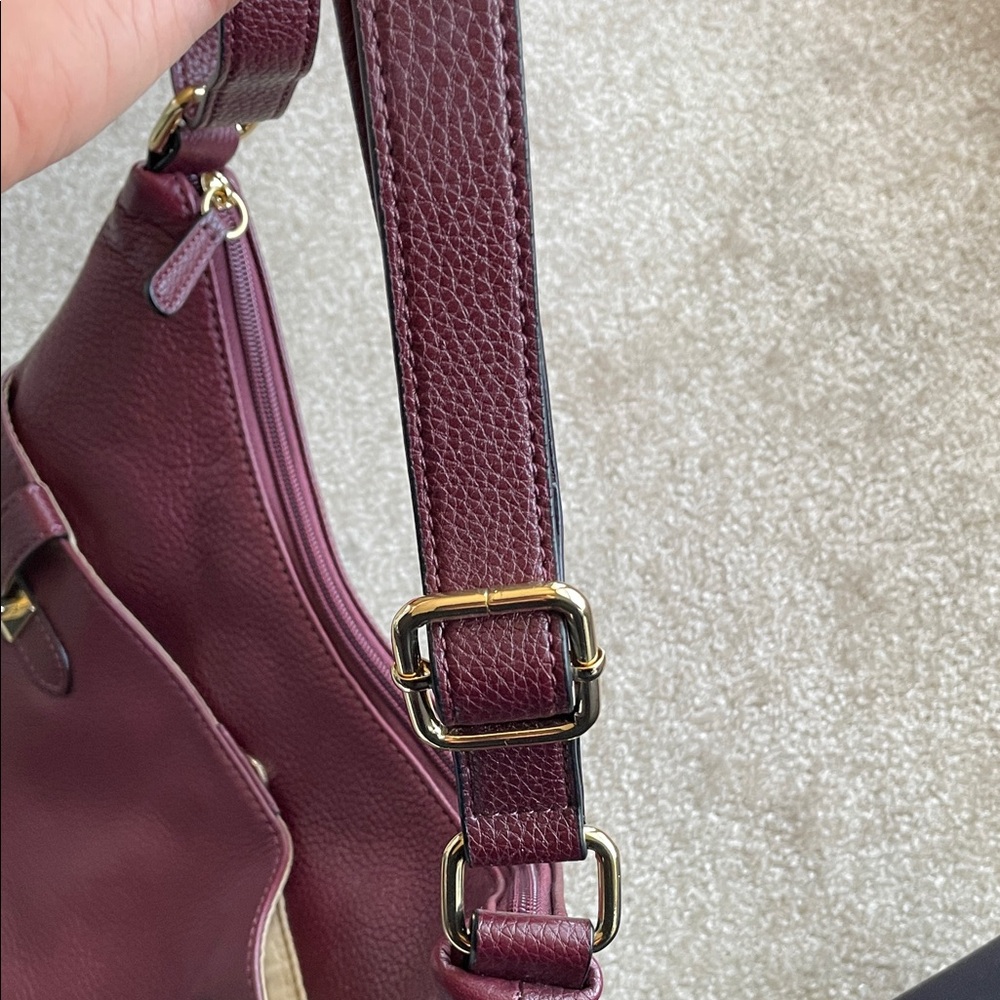 Giani Bernini Maroon Leather Shoulder Bag - Picture 11 of 12